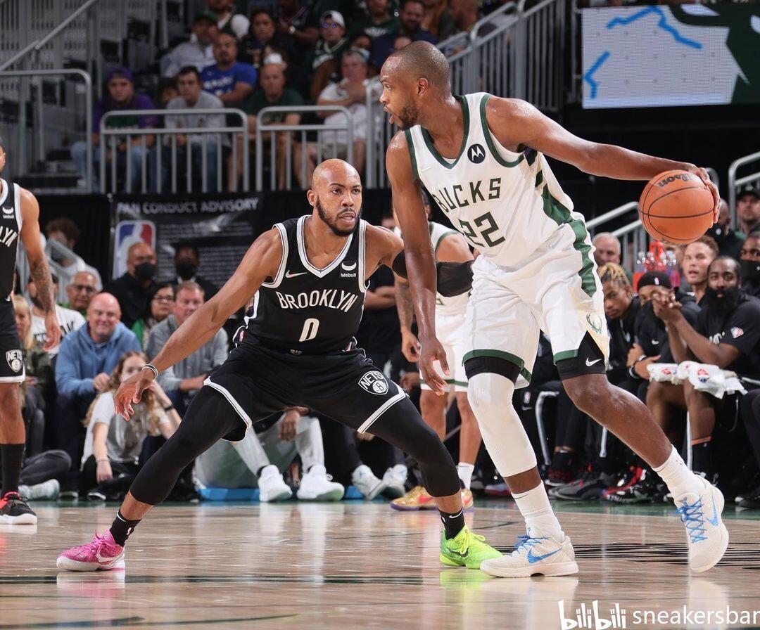 同时出手 同时出手